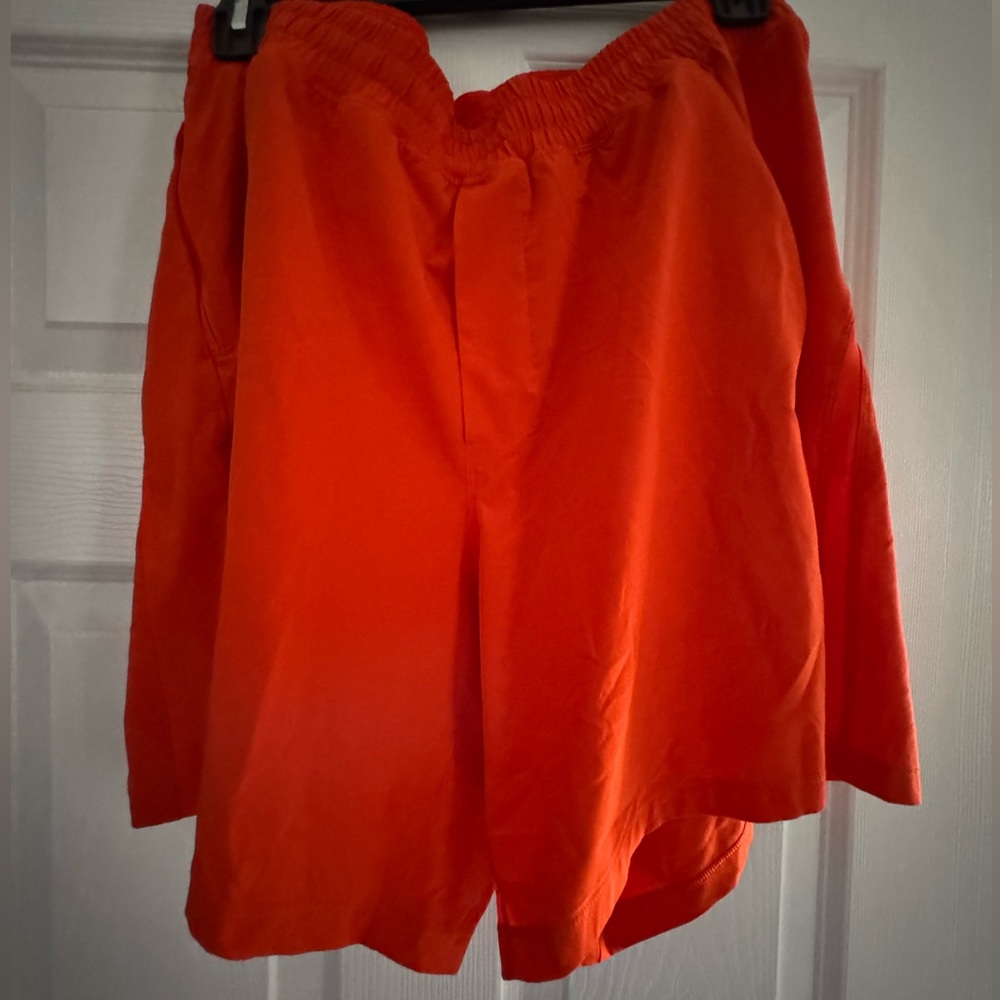 NWOT sz L Lululemon men’s pace breaker shorts